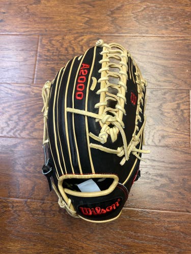 Wilson 12.75” OT6 A2000 Baseball Outfielders Glove Black Tan Red Trapeze Web