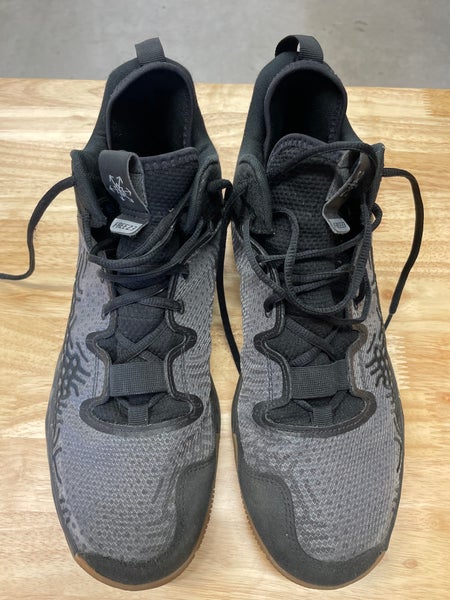 Black Adult Used Size 12 (Women's 13) Turf Cleats New Balance Mid Top Freeze