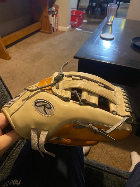 New Right Hand Throw 12.75" Heart of the Hide Baseball Glove