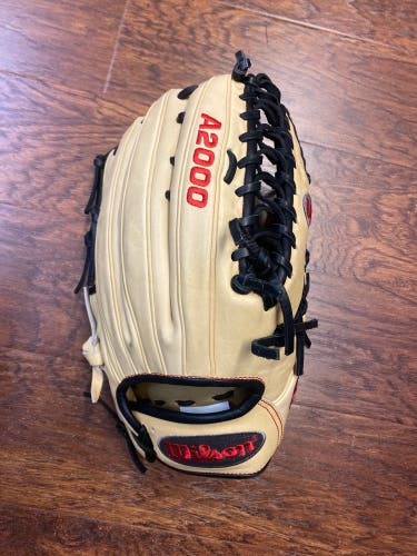 Wilson A2000 OT6 12.75” Baseball Outfielder Glove Tan Black