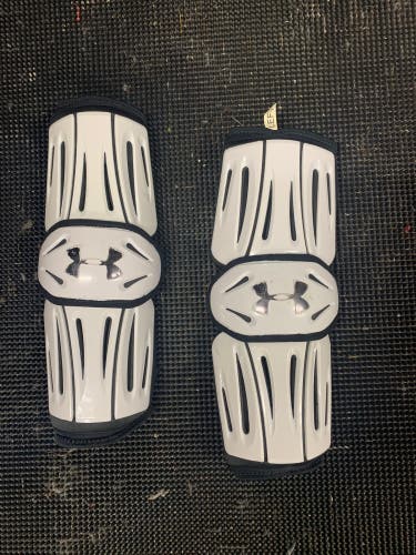 Used Medium Under Armour Revenant Arm Pads