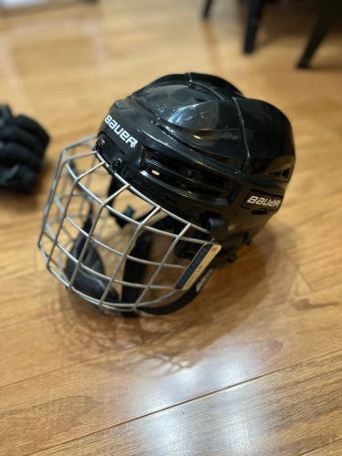 Bauer hockey helmet