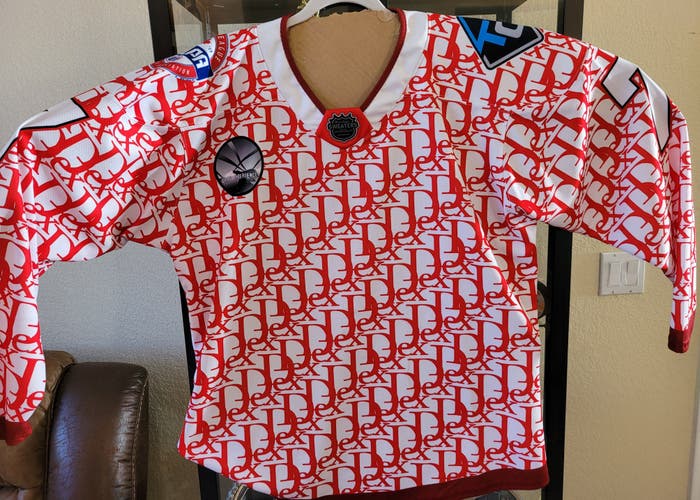 Red Used XL Adult Unisex Jersey