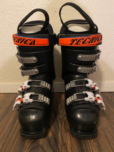 2018 Used Kid's Tecnica Racing R Pro 60 Ski Boots Soft Flex