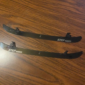 Step Steel Hockey BlackSteel ST Pro XS Steel Runners 280 CCM