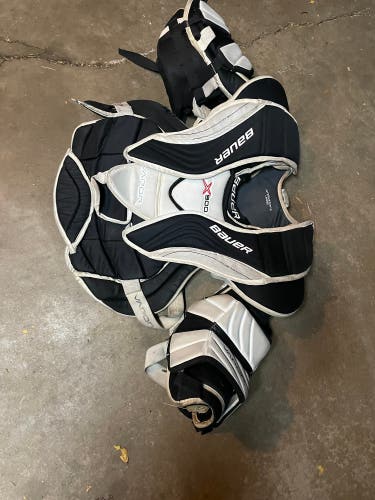 Large Bauer  Vapor X900 Goalie Chest Protector