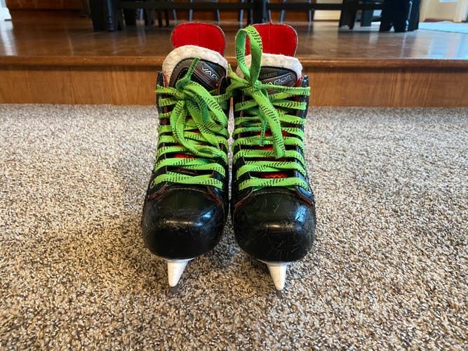 Junior Used Bauer Vapor X500 Hockey Skates Size 1.5