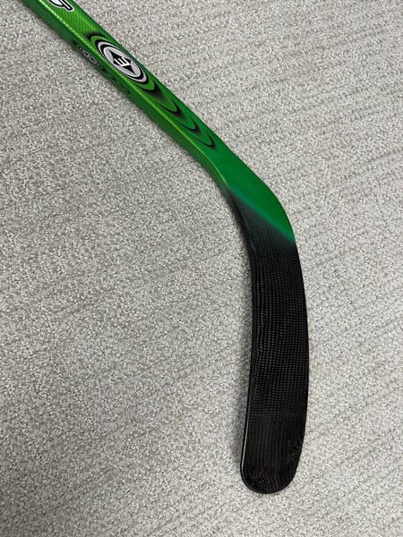 EASTON SYNERGY SL Super Light Lidstrom 110 RH Pro Hockey Stick - Heel - Non  Grip $299.99 - PicClick