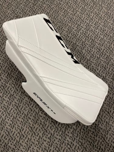 CCM EFLEX 5.9 Senior blocker