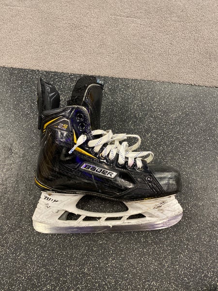 Senior Used Bauer Supreme 2S Pro Hockey Skates Regular Width Pro Stock Size 8