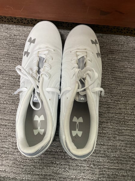 White Men's Turf Cleats Low Top Nitro MC