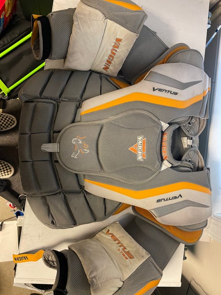 Used Large Vaughn Ventus LT88 Goalie Chest Protector