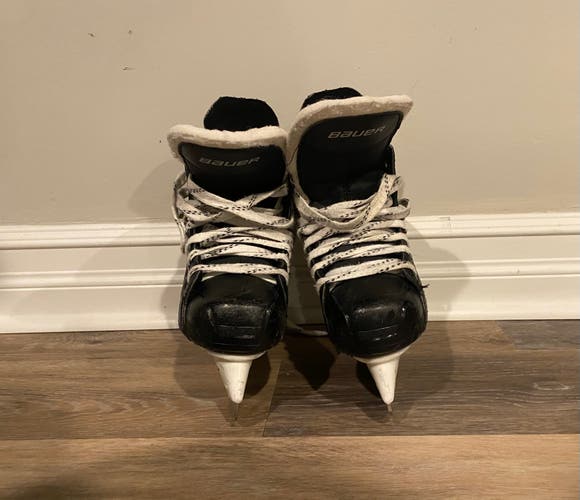 Junior Used Bauer Supreme One.4 Hockey Skates Size 2