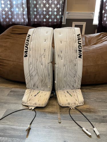 33" Vaughn  Ventus SLR2 Pro Goalie Leg Pads