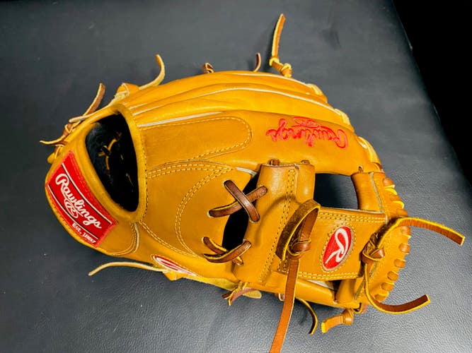 Used Right Hand Throw Rawlings Infield Heart of the Hide Baseball Glove 11.75"