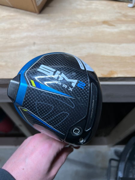 Men's Right Handed Stiff Flex 9 Loft SIM2 Max Driver