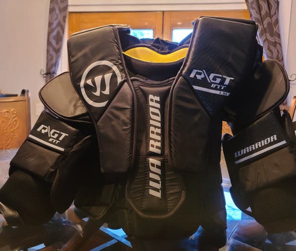 Used Large/Extra Large Warrior Ritual GT Goalie Chest Protector