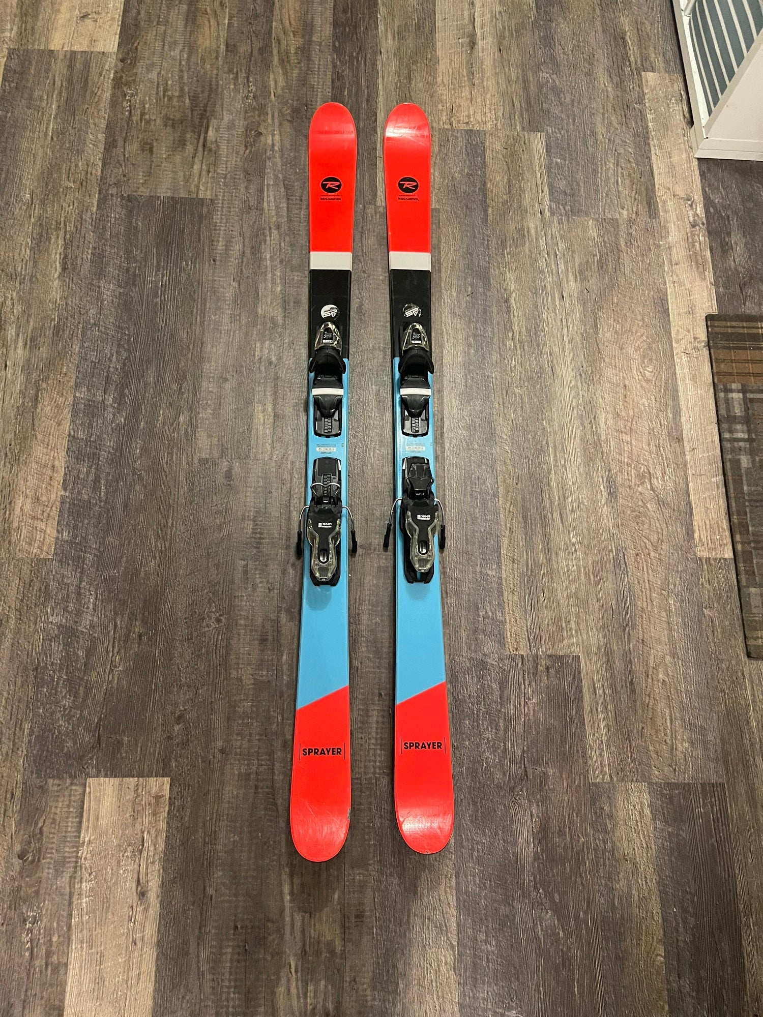 Rossignol Sprayers 158 cm With Look XPR Bindings Good