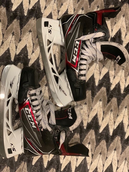 Senior Used CCM JetSpeed FT2 Hockey Skates Regular Width Pro Stock Size 9.5