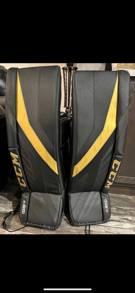 35" CCM Pro Stock Axis 1.9 Goalie Leg Pads