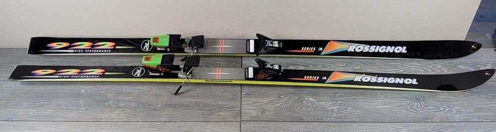 Rossignol 922 Series 3 Ski's/ 72" Long/ Soloman 557 Bindings