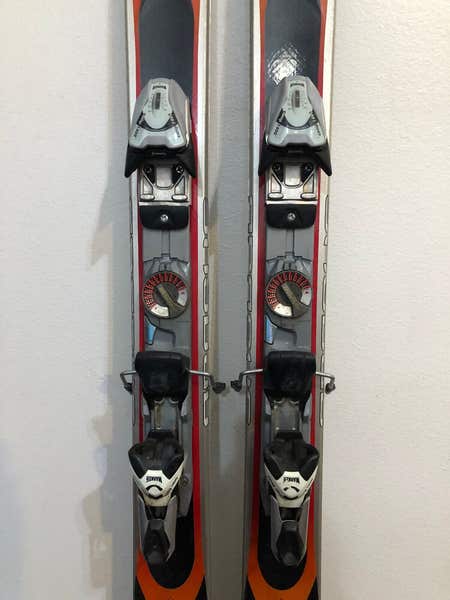 K2 Apache Chief Men's Downhill Skis Size 181 cm. Marker Demo