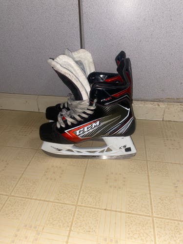 CCM JetSpeed FT460 Hockey Skates 8.5