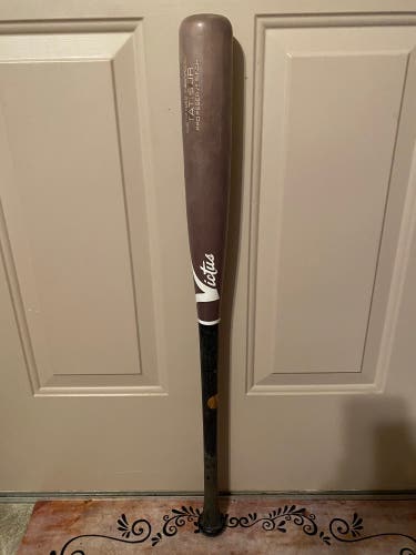 Used 2021 Wood (-6) 28 oz 31" Tatis21 Bat
