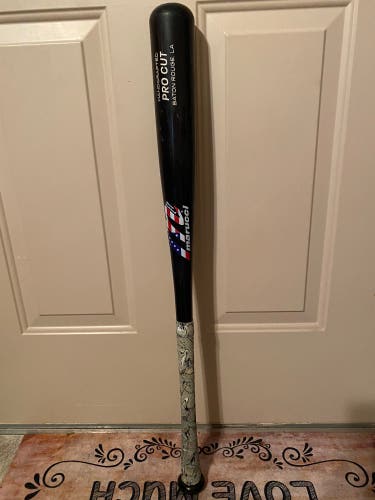 Used Wood (-3) 28 oz 31" Pro Cut Bat