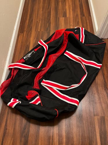 Used Sr. XL hockey Carry Bag