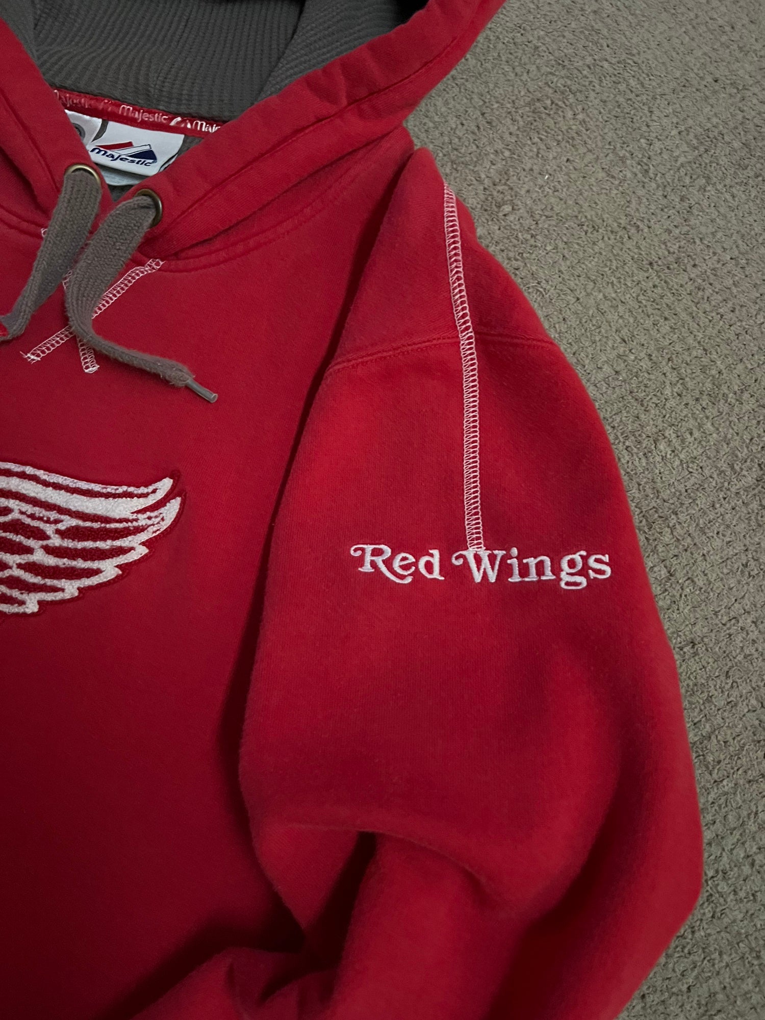 Vintage Mens Small Faded Spell Out Detroit Red Wings Hockey Hoodie  Sweatshirt
