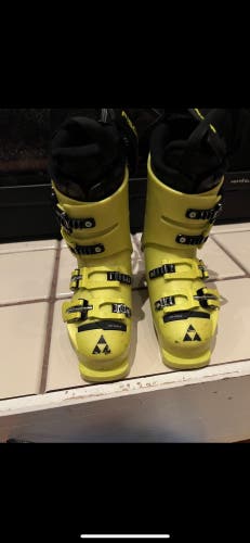 Used Fischer RC4 Podium 70 Ski Boots Soft Flex