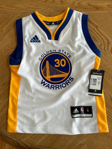 Golden State Steph Curry basketball jersey (boys small)