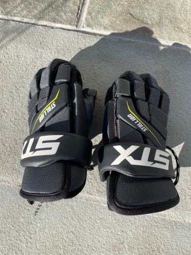 Used Youth STX (size small) Stallion 200 Lacrosse Gloves