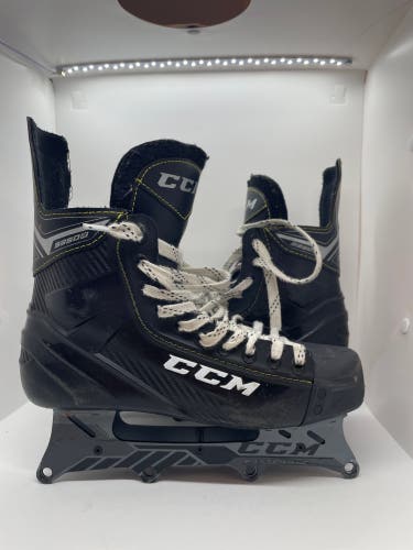 Used CCM Size 8 Tacks 9350 Hockey Skates