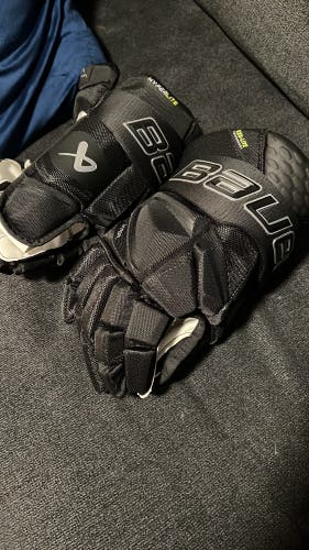 Bauer hyperlite gloves