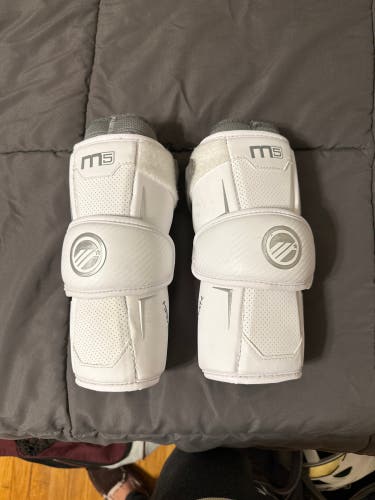 Used Large Maverik M5 Arm Pads