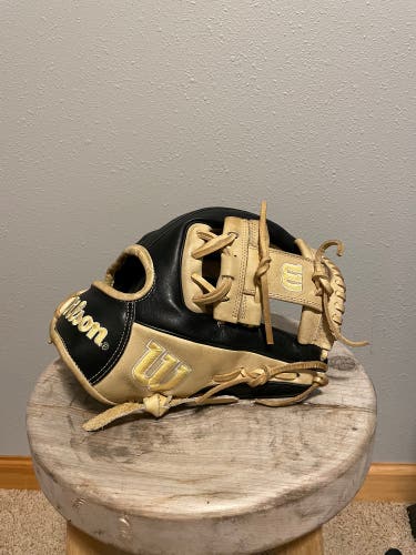 Wilson A2000 1786 Baseball Glove