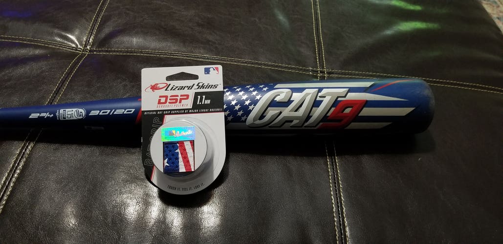 Used USSSA Certified 2022 Marucci Alloy Cat 9 Bat (-10) 20 oz 30"