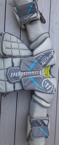 Used Medium Warrior Ritual G5 Goalie Chest Protector