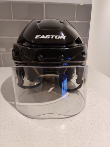 Used Medium Easton E700 Helmet w/ Bauer RBE I visor