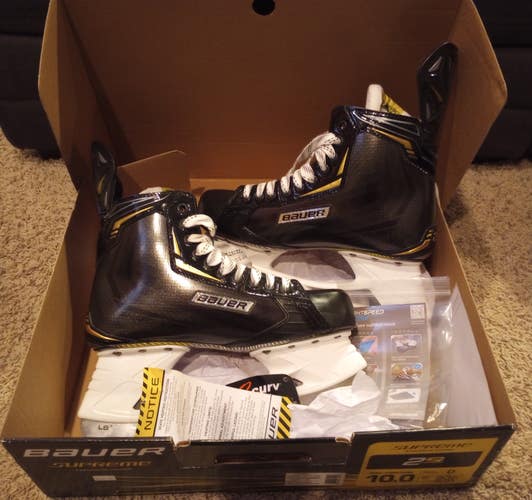 Senior Used Bauer Supreme 2S Hockey Skates Regular Width Size 10