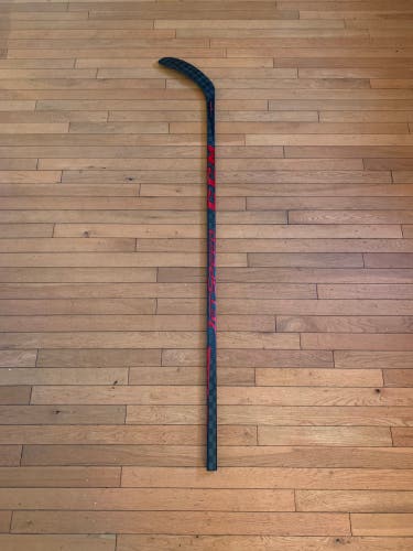 Senior Right Handed P29  Jetspeed FT4 Pro Hockey Stick