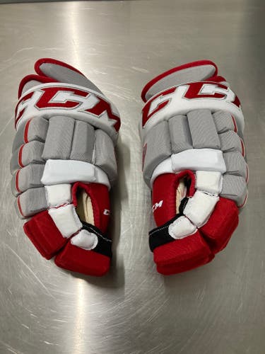 New CCM HG4PC Gloves 14" Pro Stock