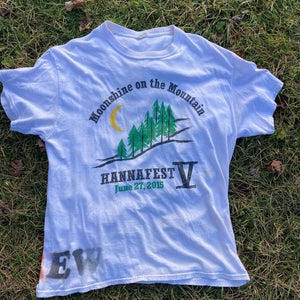 Hannahfest 5 crew t shirt Large