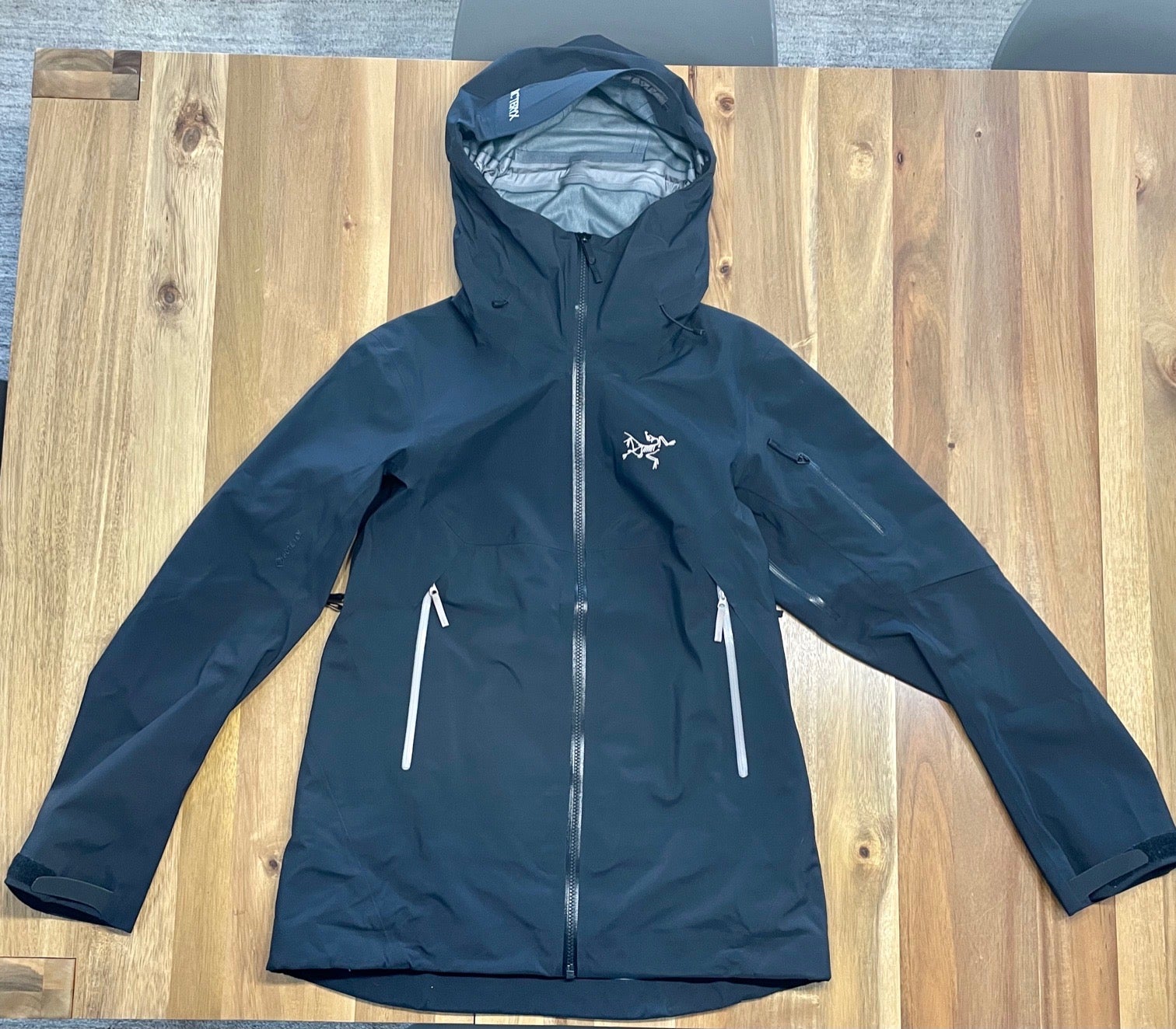 Arc'teryx Jackets & Coats for sale | New and Used on SidelineSwap
