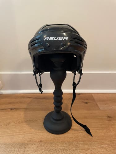 Used Large Bauer BHH2100 Helmet (no cage)
