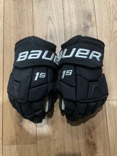 Bauer 1s Pro stock Gloves 13 Union