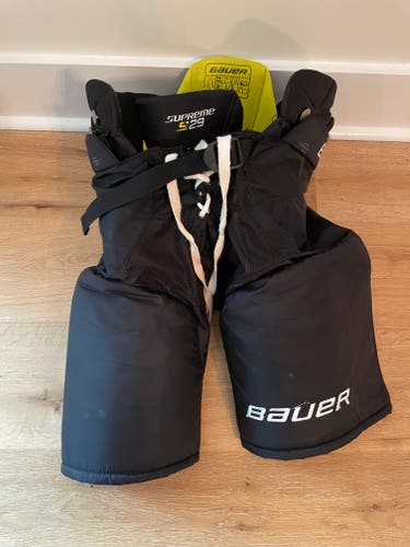 Junior Used Large Bauer Supreme S29 Hockey Pants