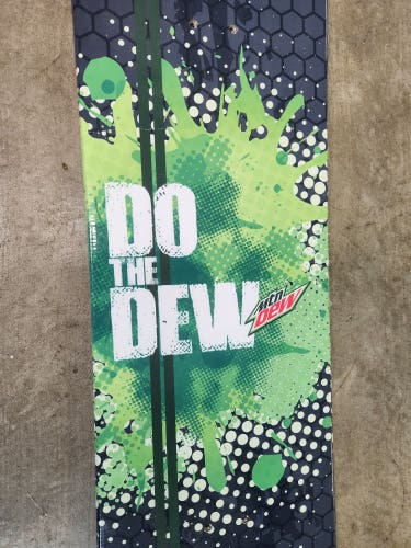 New Unisex Snowboard Mountain Dew